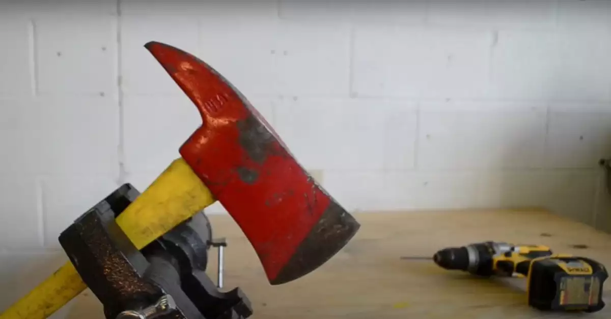 How To Replace A Fiberglass Axe Handle [7 Steps Guide]